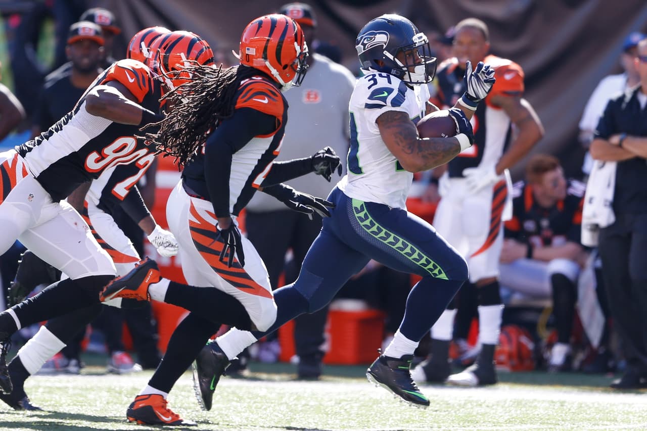Checa las mejores tomas del duelo de la Semana 5 en que los Cincinnati Bengals derrotaron en tiempo extra a los Seattle Seahawks por 27-24.
