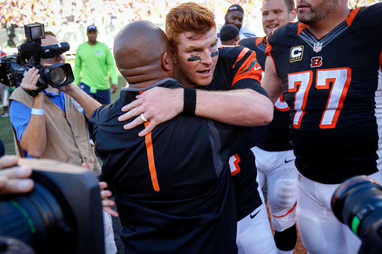 Checa las mejores tomas del duelo de la Semana 5 en que los Cincinnati Bengals derrotaron en tiempo extra a los Seattle Seahawks por 27-24.