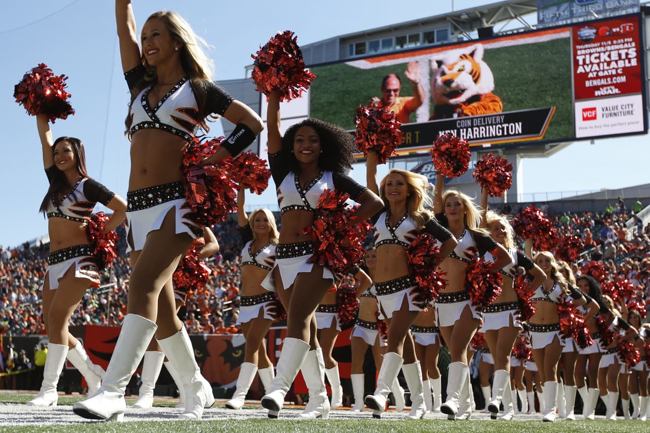 Checa las mejores tomas del duelo de la Semana 5 en que los Cincinnati Bengals derrotaron en tiempo extra a los Seattle Seahawks por 27-24.