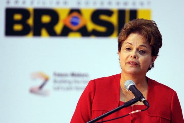 La mandataria brasileña, Dilma Rousseff, en la inauguración de una conferencia contra la corrupción, dijo hoy que quería "aprovechar la oportunidad para enviar un saludo" tanto al "pueblo" de Estados Unidos como al propio Obama, lo que fue recibido con aplausos por los 1.400 delegados de 135 países asistentes.