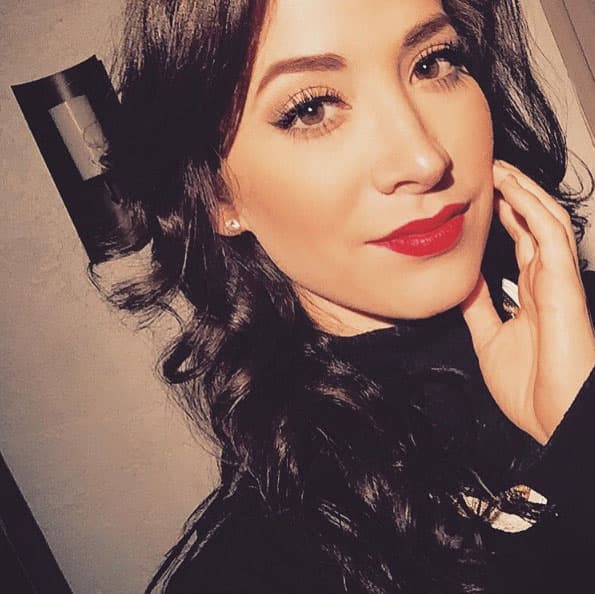 Tal vez su rostro te parece conocido, y es que hace algunos años era una estrella infantil.