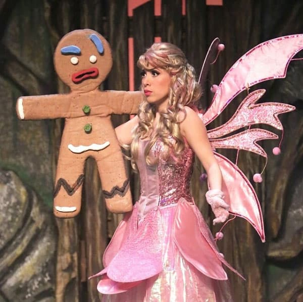 También fue parte del elenco de "Shrek, el musical".