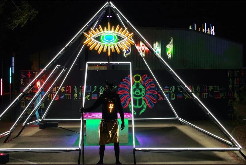 ¿Dónde y cuándo?
<br>
<br>-28/29/30 de abril
<br>-Horas: 6-10pm
<br>-Precio: $50 + impuestos