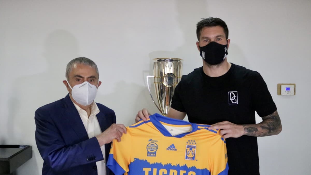 Gignac y su renovación: "Di mi palabra que haría toda mi carrera aquí"