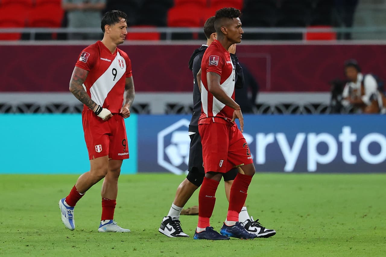 En Doha y en Lima, la tristeza se apoderó de los peruanos tras la eliminación de Perú rumbo al Mundial de Qatar 2022 al caer en penales ante Australia.