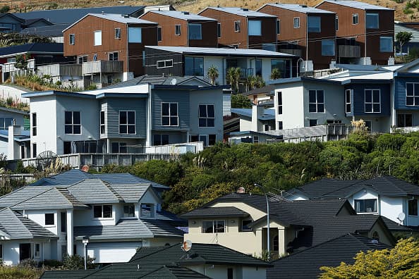 Dar un enganche para la compra de tu casa.