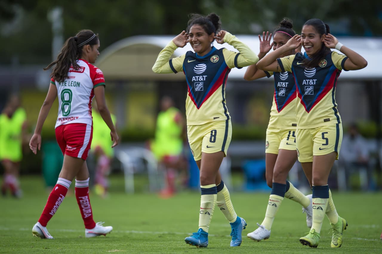 Las Águilas del América no tienen piedad sobre el Necaxa y con una goleada de 6-1, suman otros importantes puntos en casa.