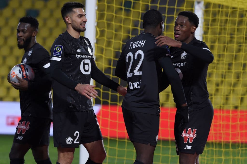 La jornada 24 del futbol francés cerró con 7 victorias, Stade Brestois 29 venció 2-1 a Bordeaux, Montpellier se impuso en casa 4-2 al Dijon, Nimes Olympique perdió en su estadio 3-4 frente al Mónaco, Nice goleó 3-0 a Angers, Sain Etienne se impuso por la mínima a Metz, Nantes cayó en casa frente al líder Lille 0-2 y el PSG salió victorioso en su visita al Olympique de Marseille.
