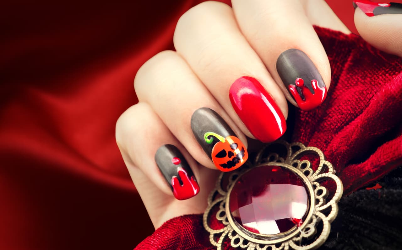 Diseños de uñas de terror de calabazas