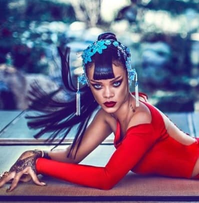 ¿Eres fan de Riri y quieres realizarte un cambio de look radical? ¡Llegaste al sitio correcto! Inspírate con los mejores hairstyles de la cantante de Barbados.