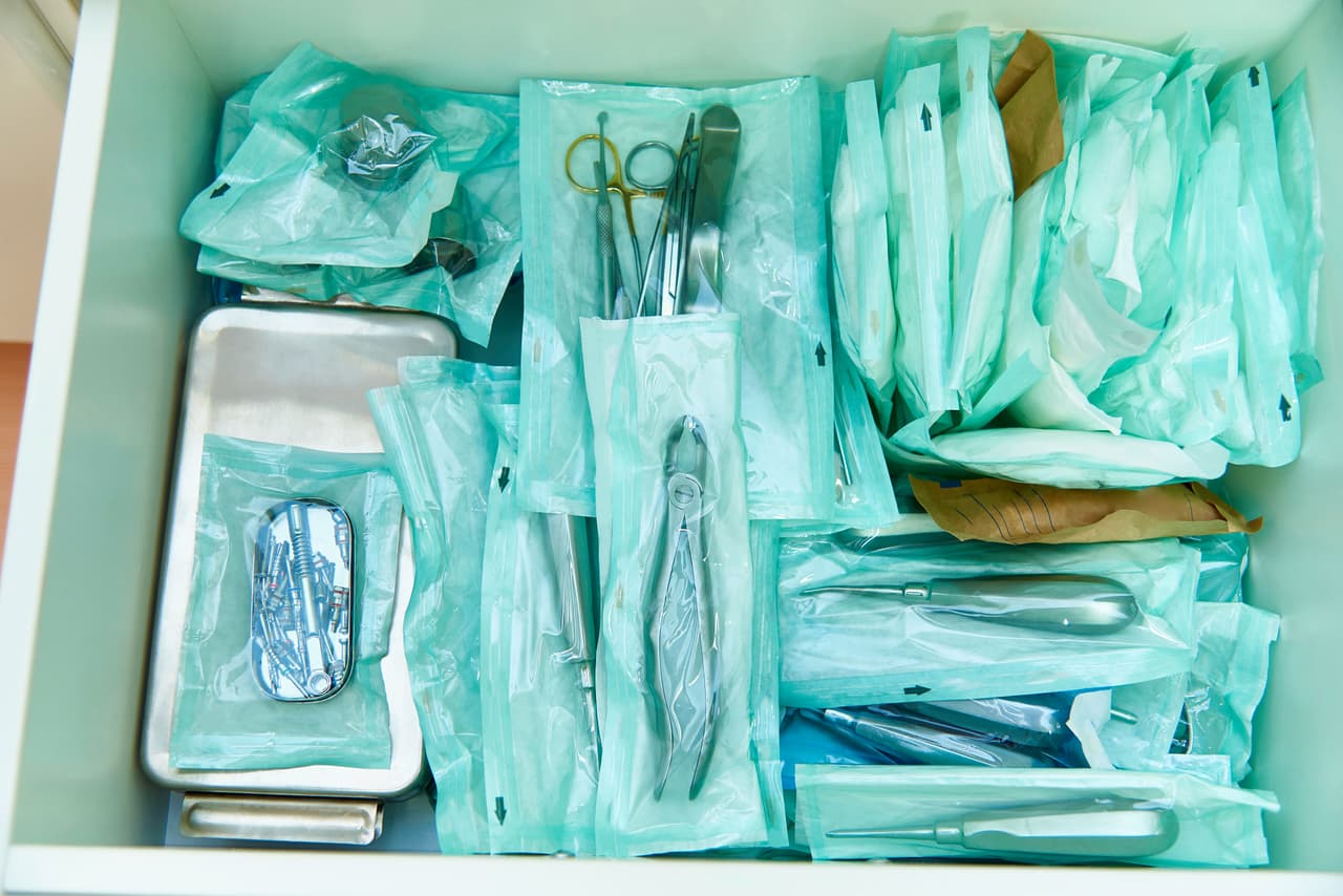 <b>Equipo médico.</b> La medida podría crearle problemas a las empresas e impactar los costos de producción, con una seguro impacto en el precio final que paga el consumidor.