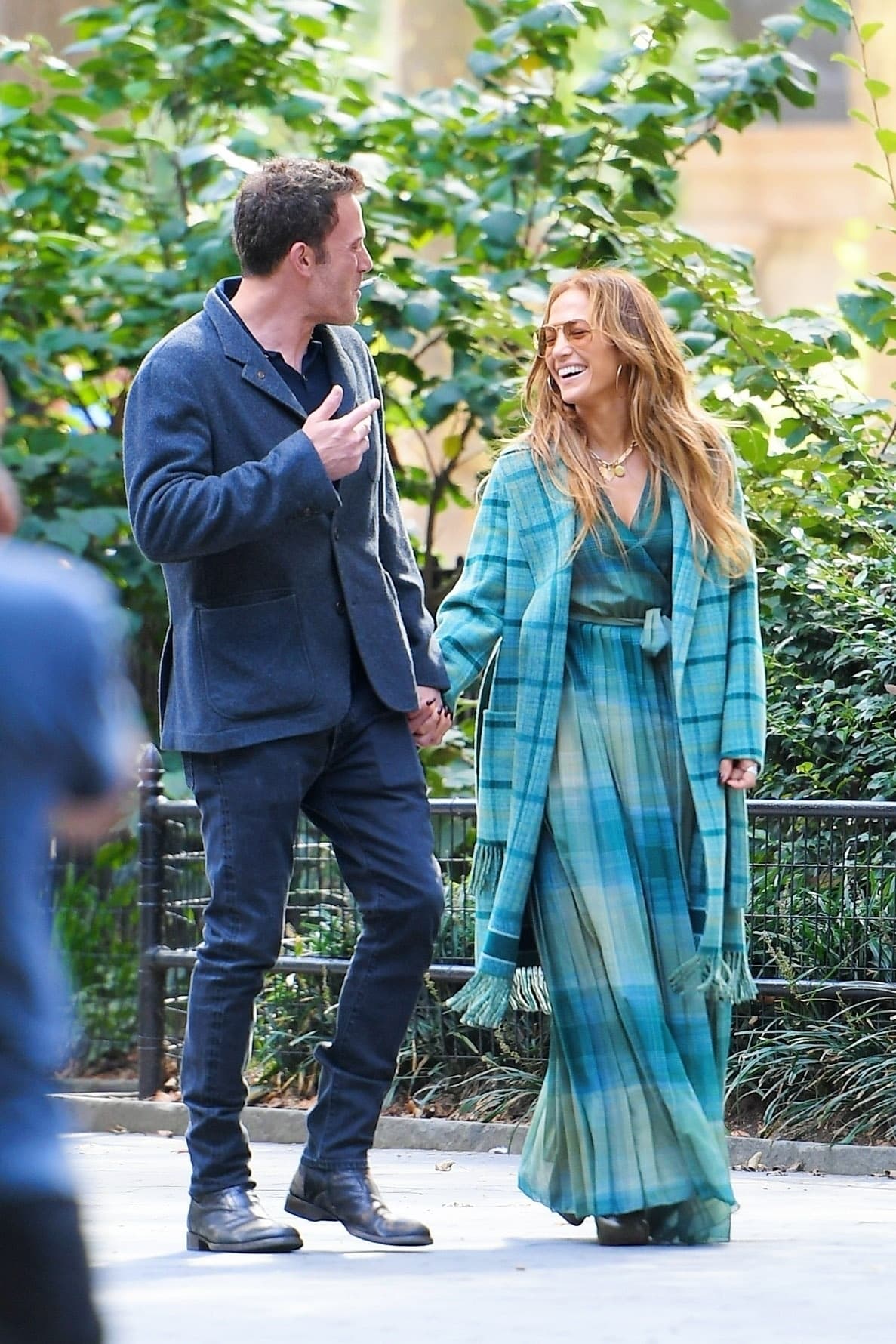 Al día siguiente, la pareja salió a disfrutar de las calles de la ciudad de Nueva York dejando ver su romance.