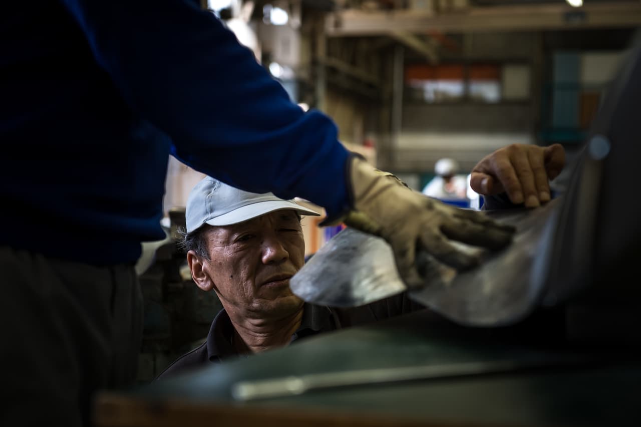 Prototype 9 es el resultado de incontables horas de construcción meticulosa. A diferencia de los paneles de carrocería de un modelo de producción que son estampados por moldes, 
<b>la hermosas líneas de Prototype 9 son logradas a mano</b>.