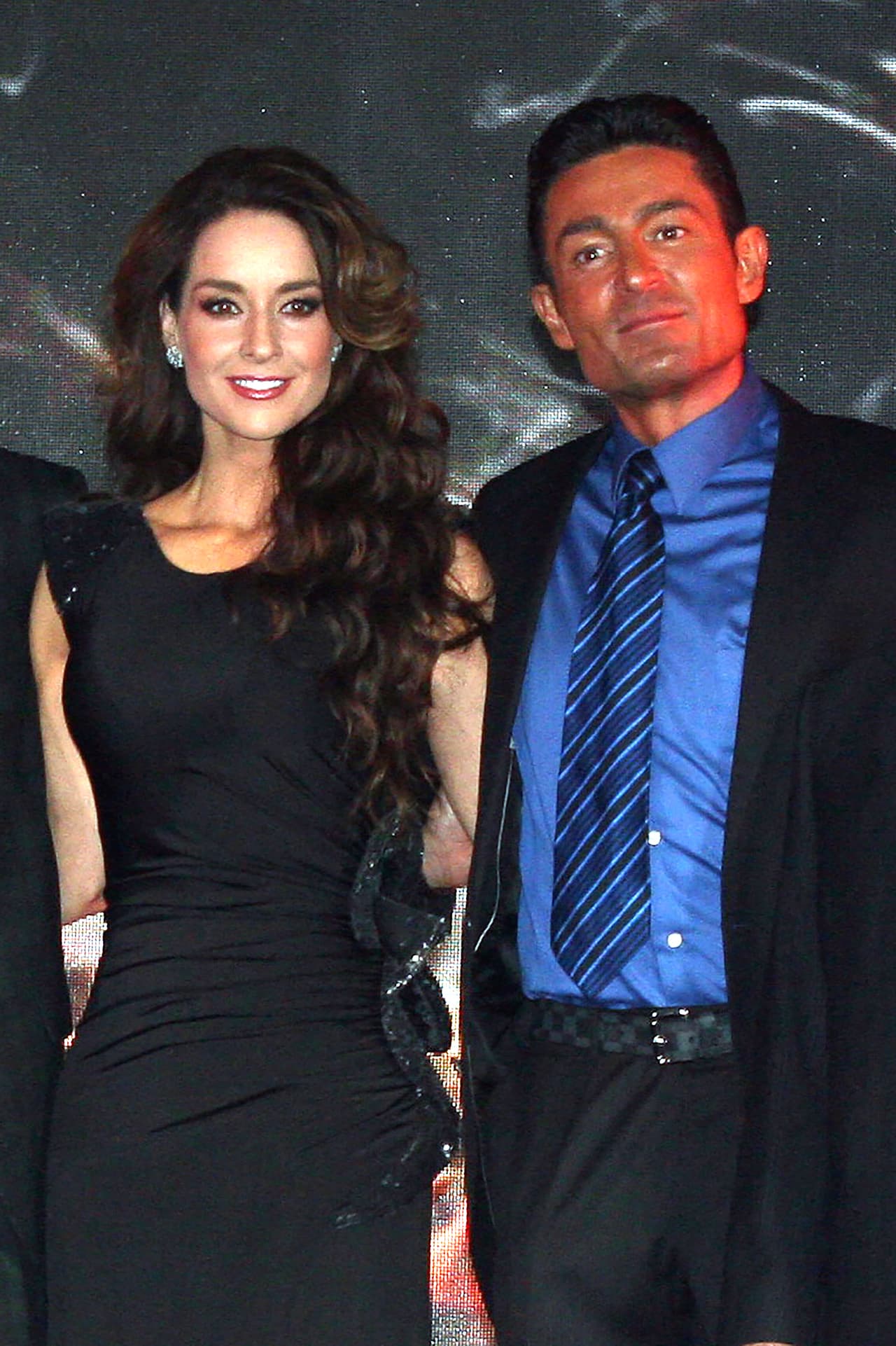 <b>Fernando Colunga</b> se ha desempeñado en teatro, cine y televisión. Después de haber tenido apariciones en ‘Más allá del puente’ (1993) y ‘María la del Barrio’ (1995) junto a Thalía, su último proyecto fue interpretar a Eladio, un hombre que hizo de todo para vengarse de su peor enemigo, Arturo Montenegro.