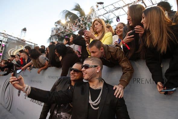 Este es uno de los mejores años para Farruko, y su llegada a Premio Lo Nuestro fue sensacional.
