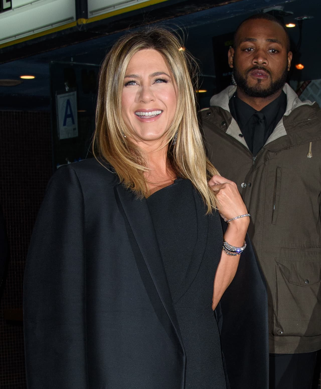 Whoops! Jen Aniston tuvo un pequeño "
<i>wardrobe malfunction</i>"
