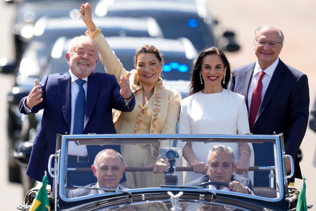 Luiz Inácio Lula da Silva es juramentado como nuevo presidente de Brasil 