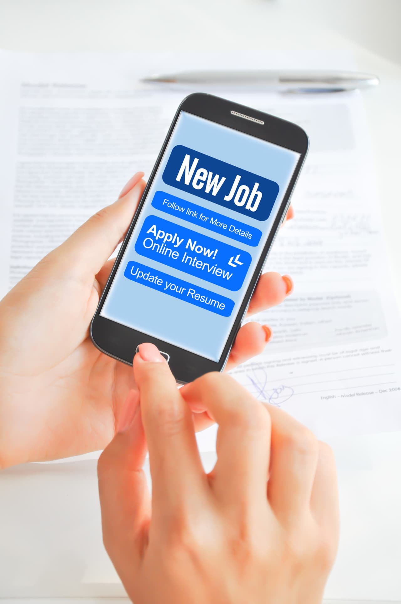 Oportunidades que debes aprovechar este mes: Ofertas de trabajo adicionales que impliquen un ingreso extra. Asimismo la posibilidad de asistir a sitios sociales donde conocerás personas muy interesantes.