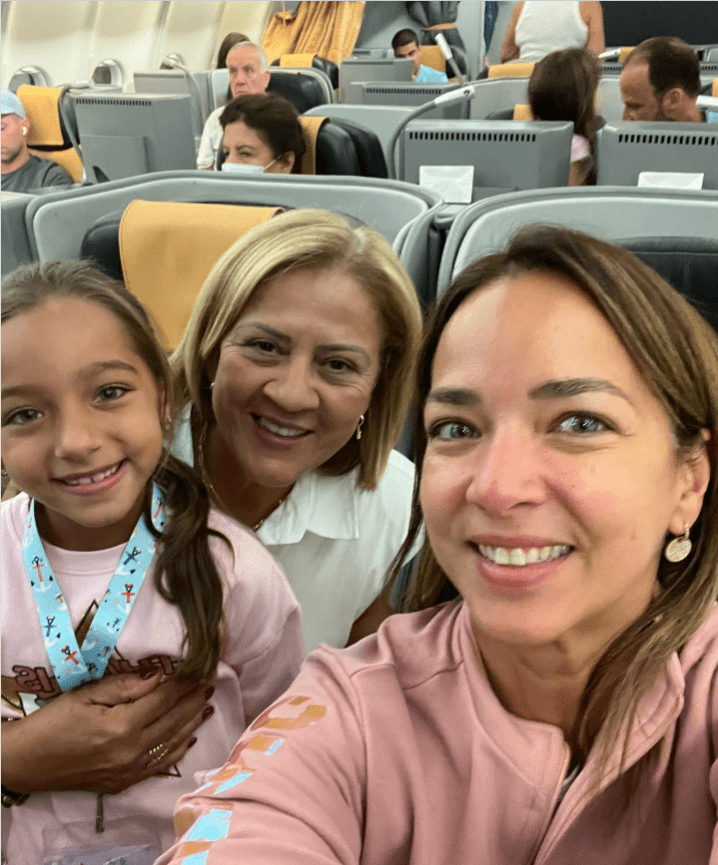 Lillyam Lopera viaja con Adamari López y Alaïa cada que lo necesitan