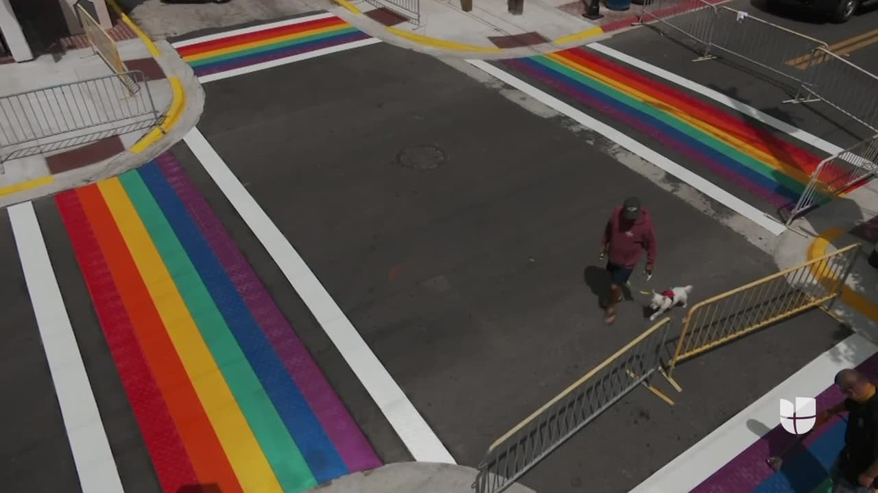 Instalan cruces peatonales con los colores del arcoíris en Key West