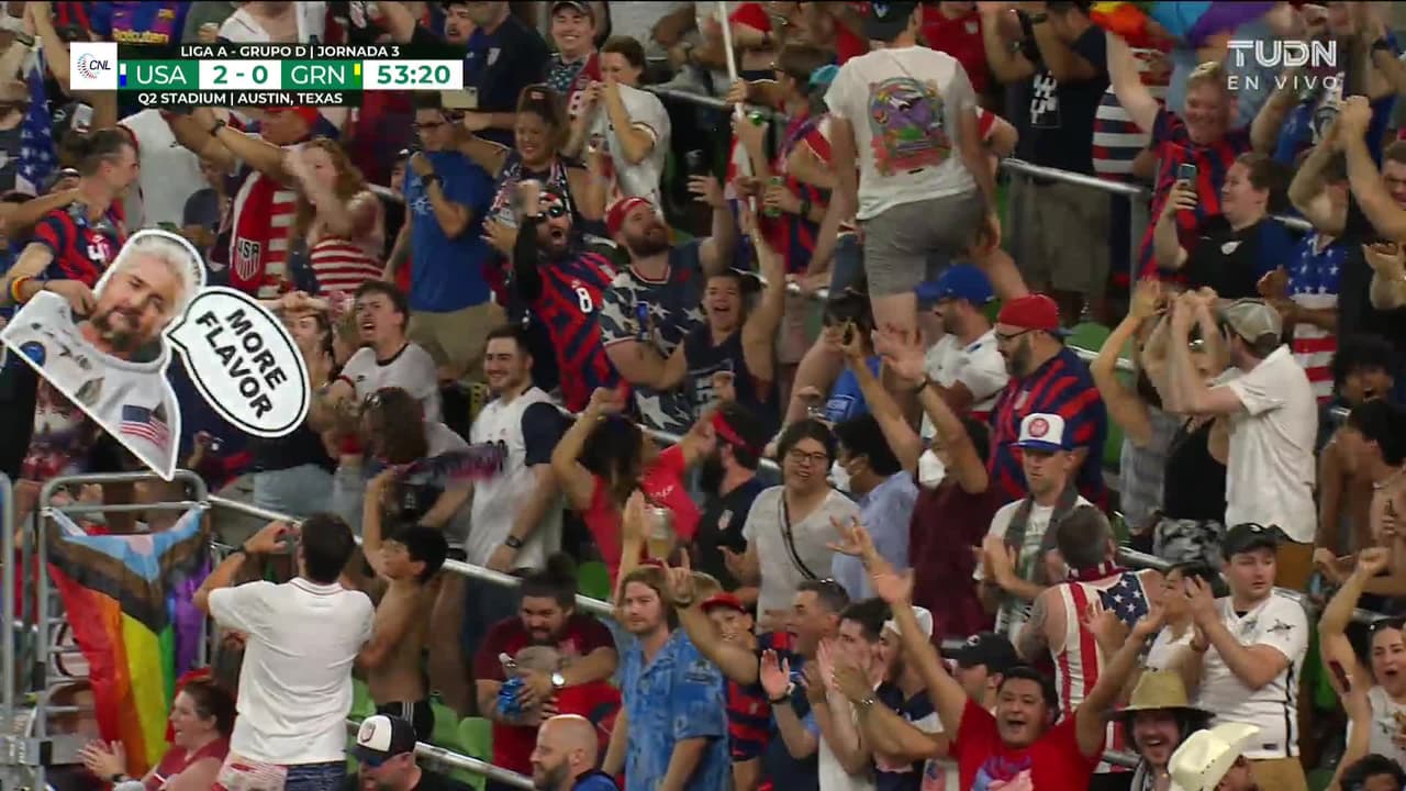 ¡GOL!  anota para Estados Unidos. Jesús Ferreira