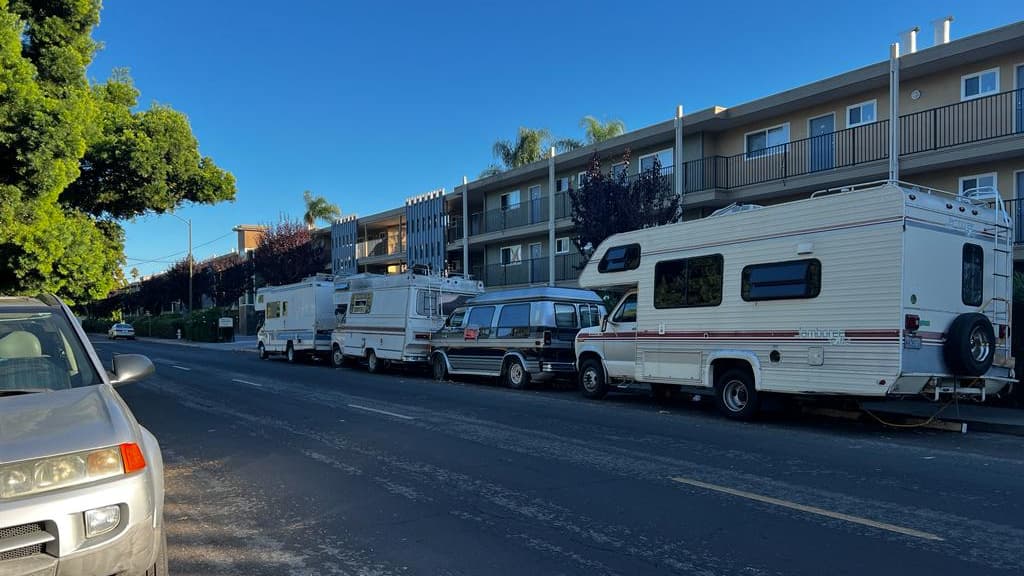 Entran en vigor las multas para las casas rodantes o RV's que se estacionen en calles de Mountain View