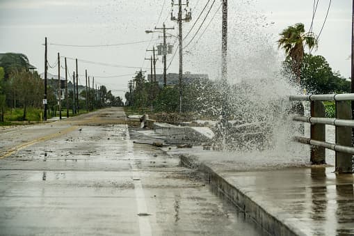 El sistema tropical llegaría las costas de Texas y Louisiana, donde se espera que toque tierra entre el miércoles y el jueves como huracán de categoría 3.
