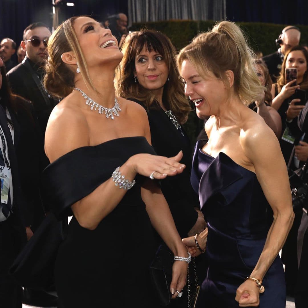 "Mujeres fuertes empoderan a otras", escribió la cantante junto a la galería de fotos en Instagram donde aparece la ganadora del premio Oscar en la categoría Mejor Actriz.