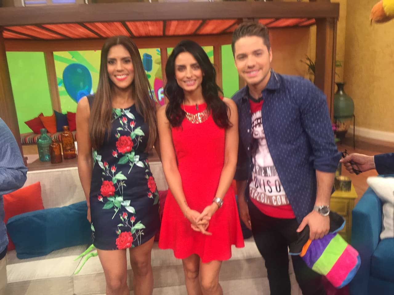 Francisca y William mostraron su mejor sonrisa cuando posaron para la foto con la guapísima Aislinn.