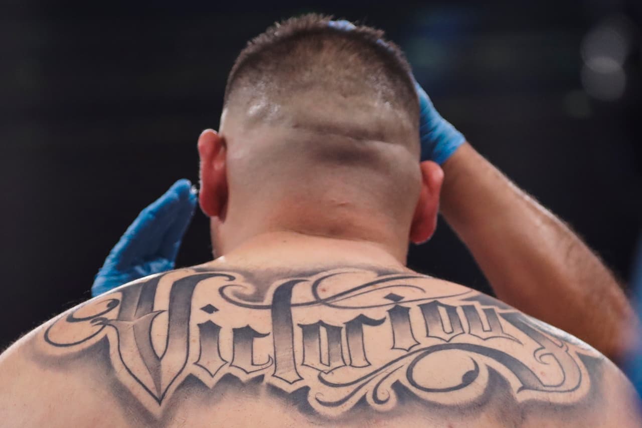 Anthony Joshua pelearía contra Jarrel Miller el 1° de junio de 2019. Luego dar positivo en pruebas antidopaje, tuvieron que buscar a otro contrincante.