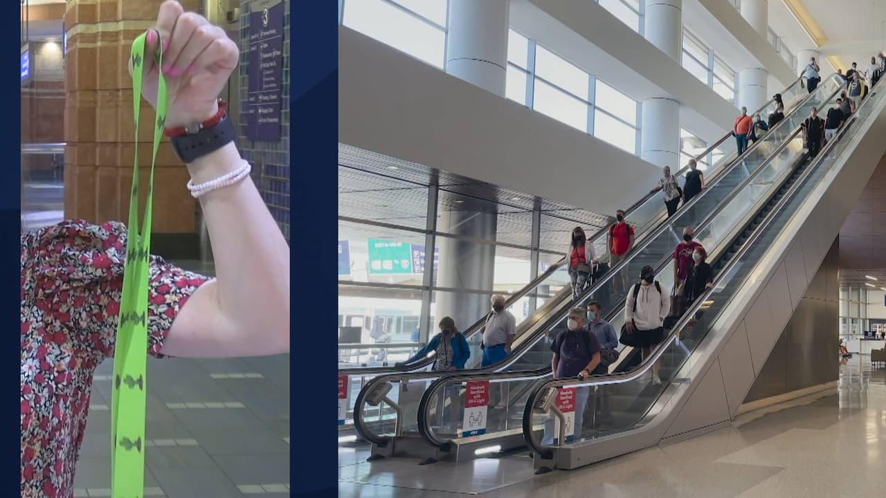 Una vez solicite esta ayuda personalizada será muy fácil que los trabajadores de 
<a href="https://www.univision.com/local/arizona-ktvw/aeropuerto-sky-harbor-ofrece-pruebas-de-coronavirus-para-pasajeros-video">Phoenix Sky Harbor </a>p uedan reconocerlo; ya que estará portando un listón de solar verde; es importante que siempre lo mantenga alrededor de su cuello.
<br>