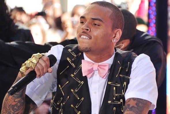 Chris Brown perdonó a la intrusa que se metió en su casa en Agoura Hills, California.