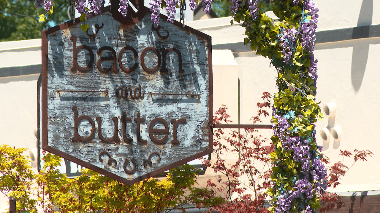 Después de tres robos en siete meses, empleados de Bacon & Butter piden respuestas de las autoridades