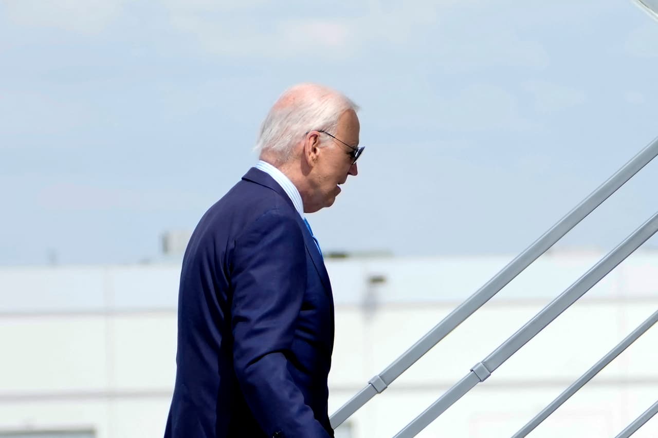 Líderes y políticos de Washington DC reaccionaron al anuncio del presidente 
<b><a href="https://www.univision.com/noticias/estados-unidos/biden-renuncia-la-campana-para-reeleccion-tras-inedita-presion-de-democratas-y-donantes" target="_blank">Joe Biden de que abandonará la carrera presidencial de 2024</a></b>, y respaldarán a la vicepresidenta Kamala Harris rumbo a la nominación demócrata.