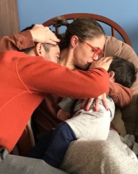 En el plano personal, Poncho Herrera también está feliz porque vivecon su esposa Diana Vázquez y se convirtió en padre de un niño hace dos años.