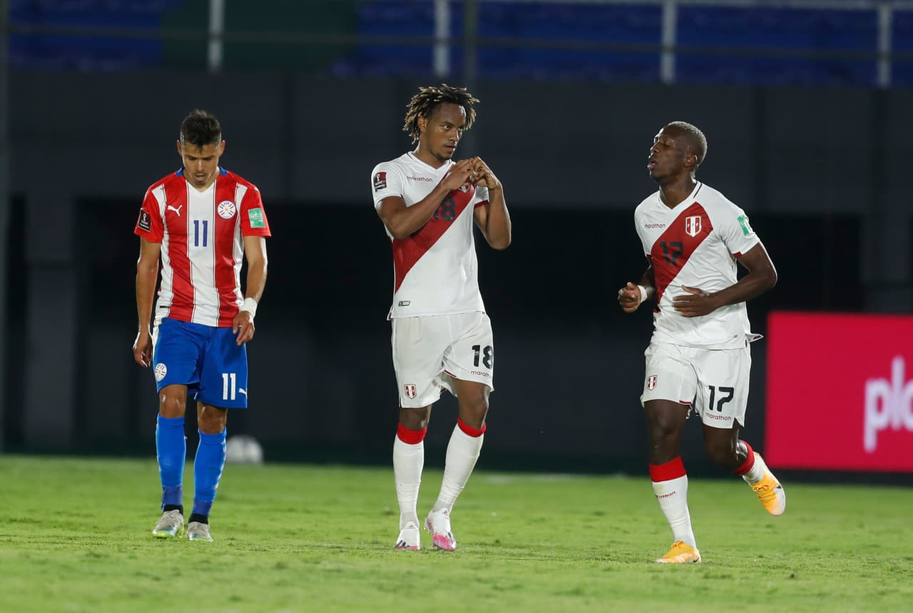 Con dobletes de Ángel Romero y André Carrillo Perú y Paraguay reparten puntos y se conforman con una unidad.