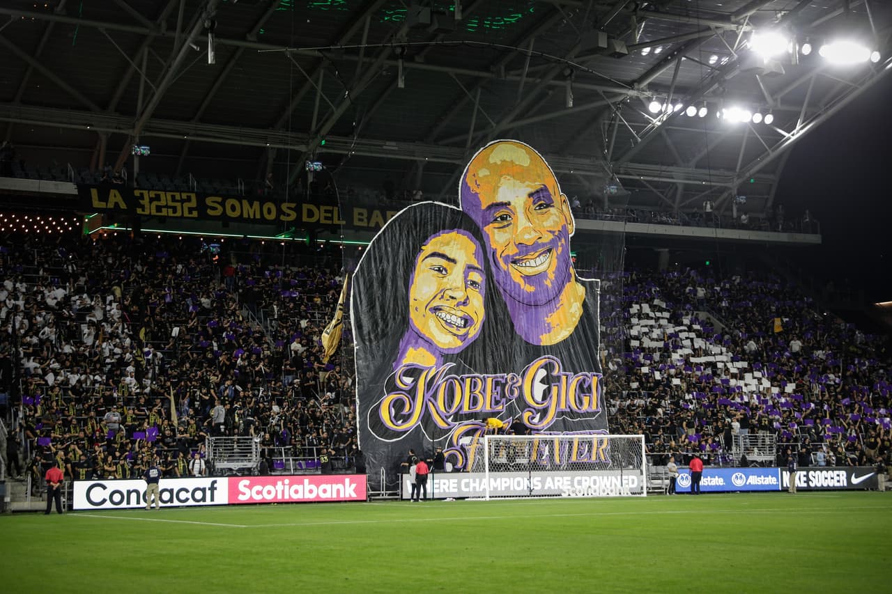 Así se desarrolló el homenaje a Kobe Bryant previo al partido