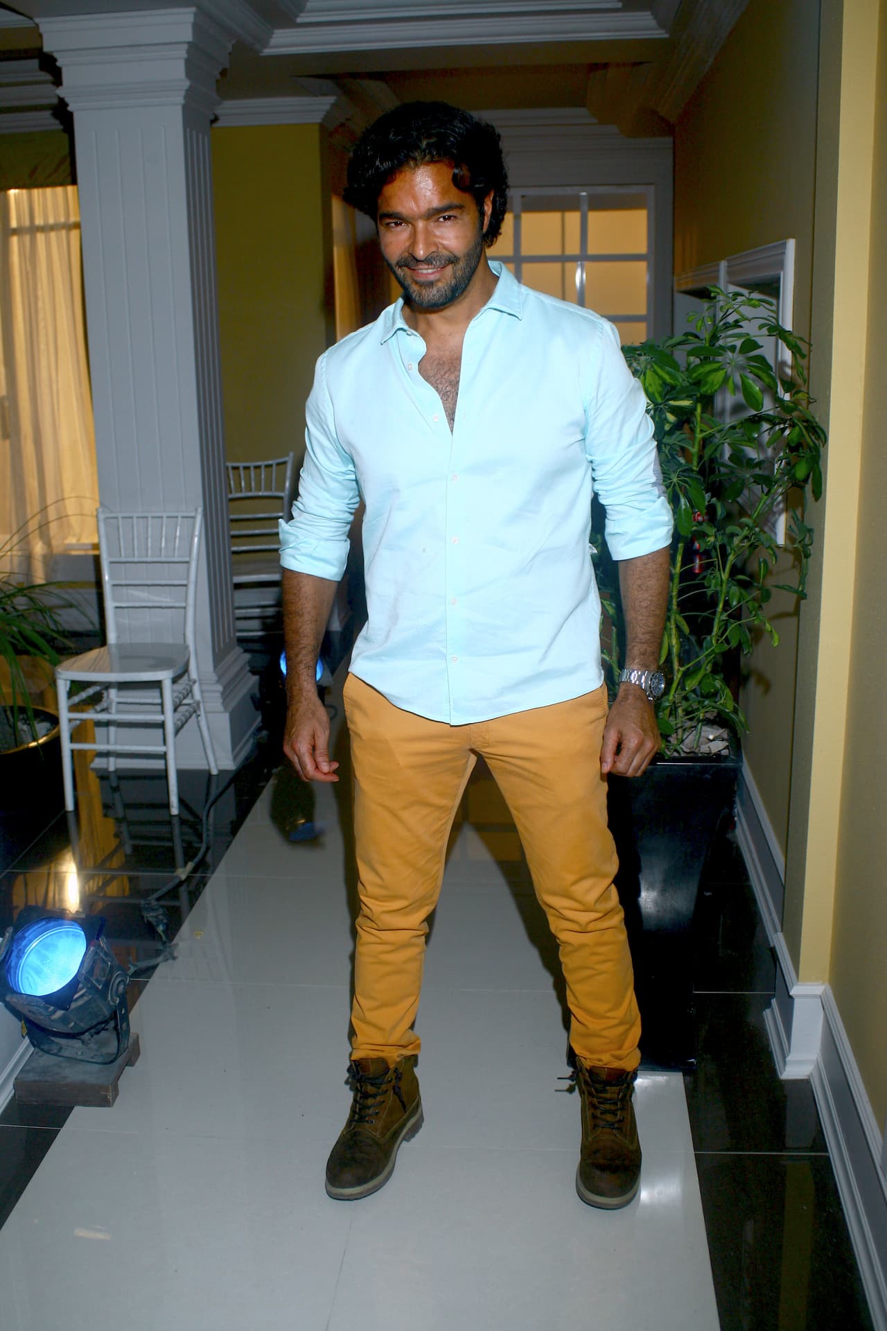 El actor y cantante recibió propuestas para participar en las novelas 'Nunca te olvidaré' y 'Abrázame muy fuerte'.