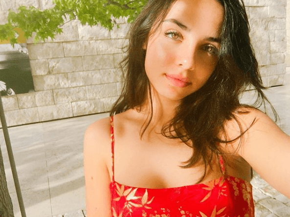 Fiona Palomo ha incursionado en el mundo de la actuación y 
<b>actualmente estudia esa carrera </b>en Los Ángeles, California, informó Carina Ricco para dicha emisión.