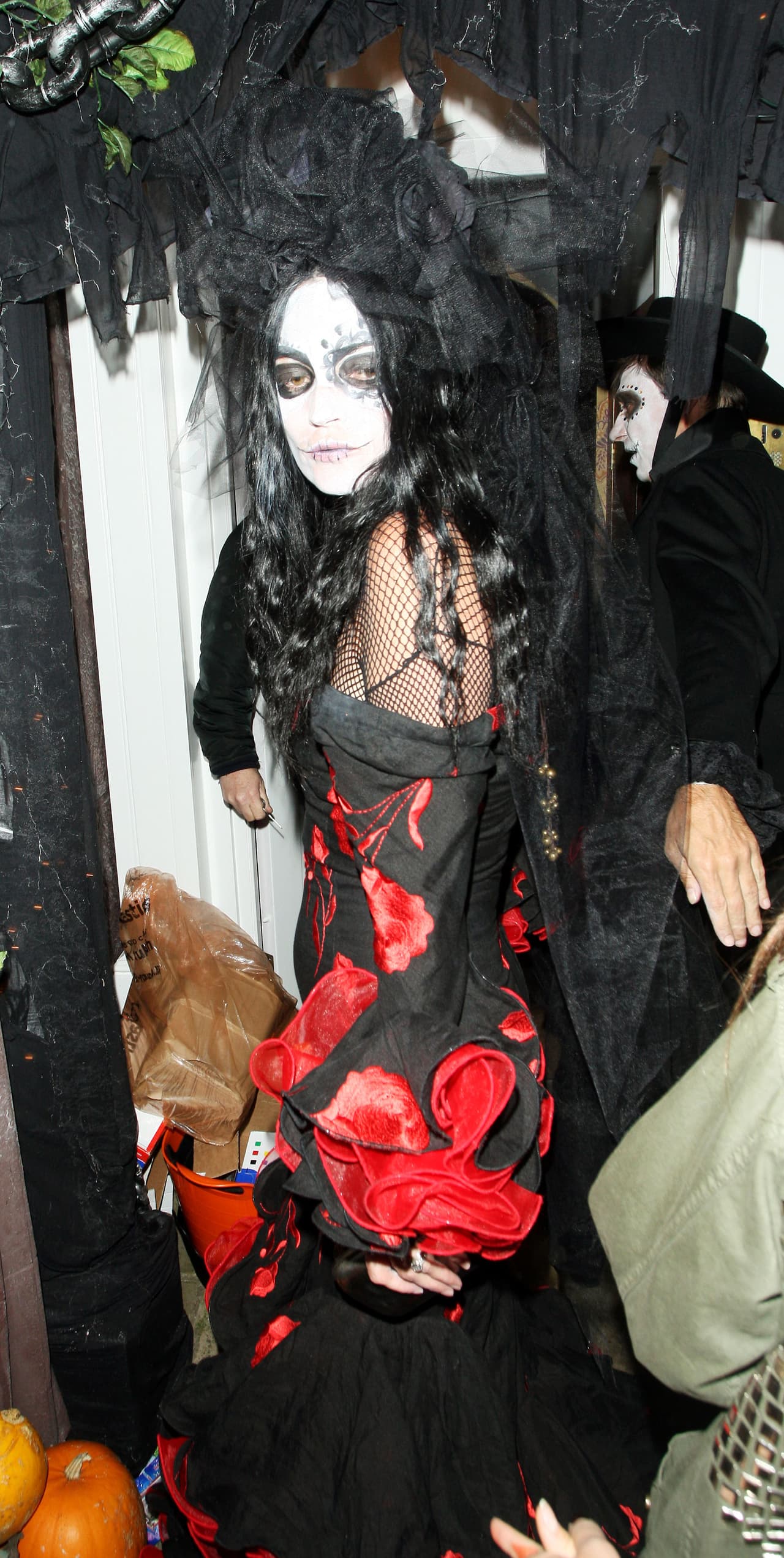 Kate apareció así hace dos años, cuando se dirigía a la fiesta de Jonathan Ross, presentador de TV y locutor, íntimo amigo de Moss.