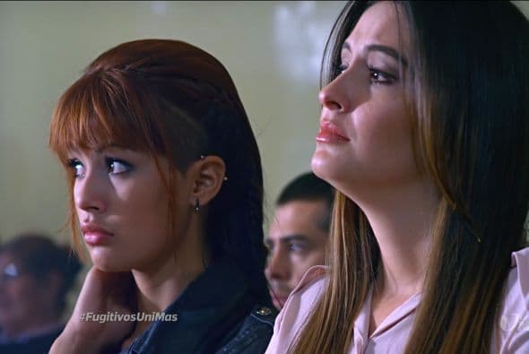 Micaela y Esperanza no se despegaron ni un minuto del juicio.