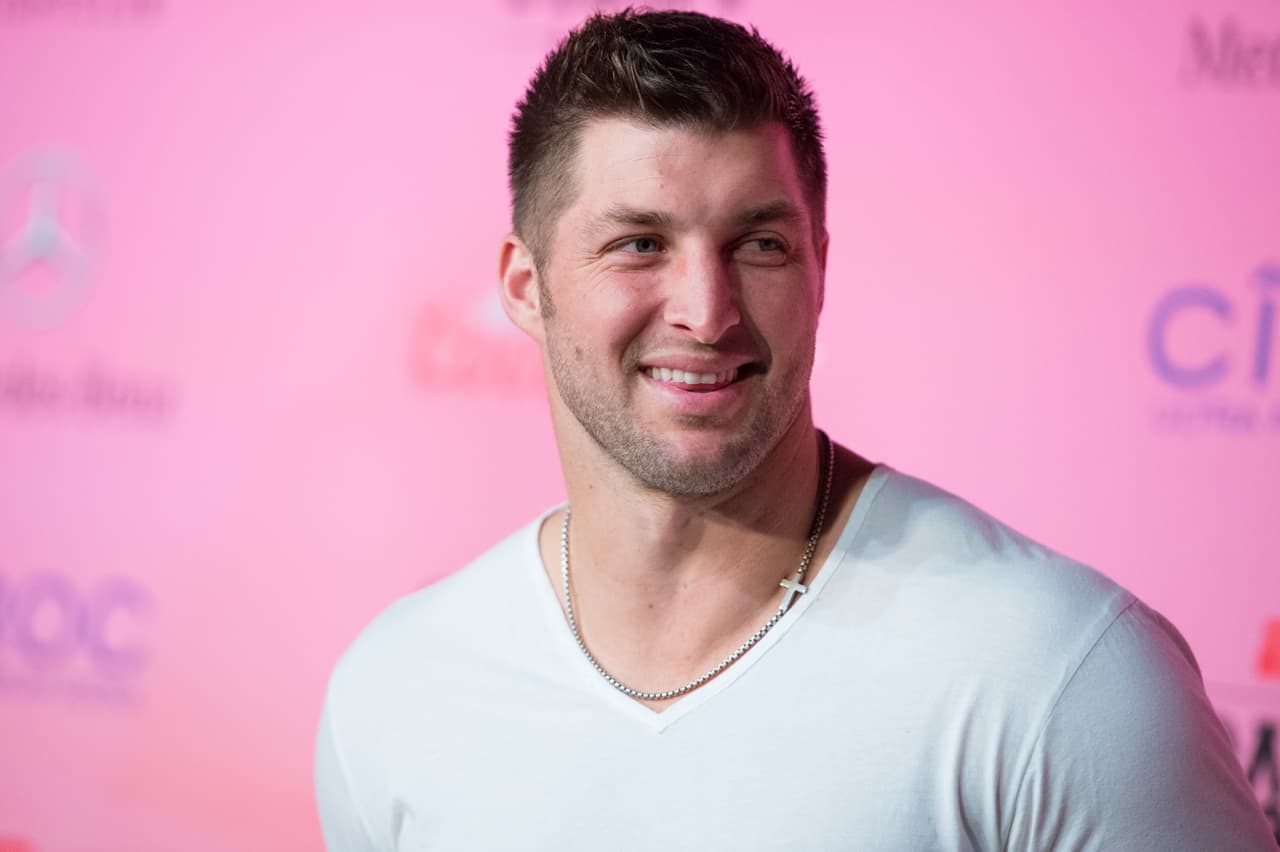 Columnista del Philadelphia Inquirer cree que Tim Tebow jugará con los Eagles en el 2015