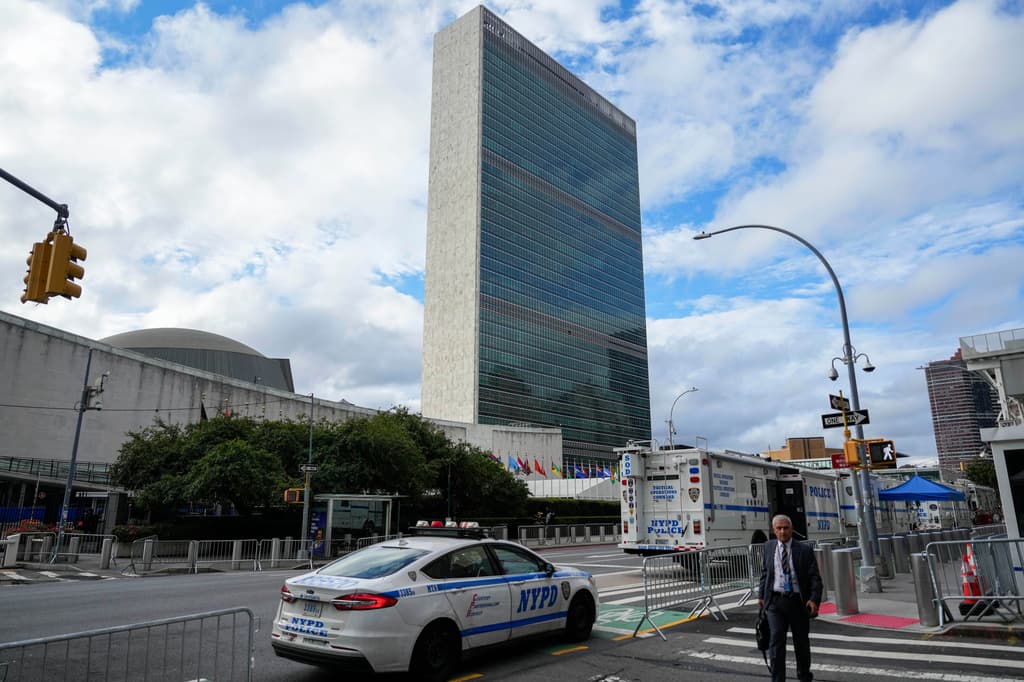 Líderes mundiales reunidos en NY abordan el clima, precios del combustible, IA y desastres naturales
