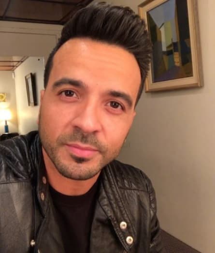 <b>Luis Fonsi</b> publicó: "Somos un pueblo fuerte y unido. Fuerza Puerto Rico. Que Dios proteja a mi isla querida".