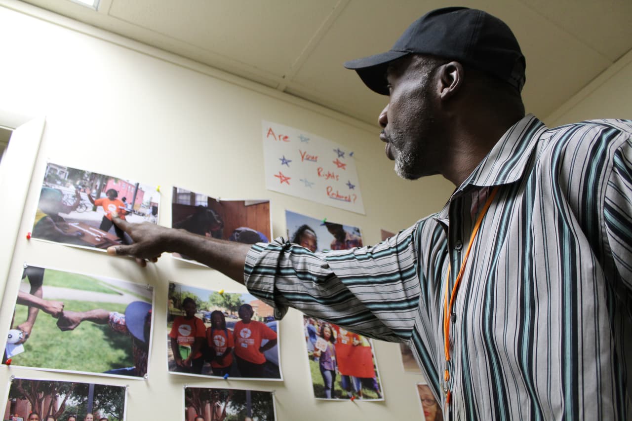 Muhammad Abdul-Rahman ha logrado registrar individualmente a más de 1,300 personas desde mayo, y con más de 600 peticiones de exconvictos para restaurar sus derechos.