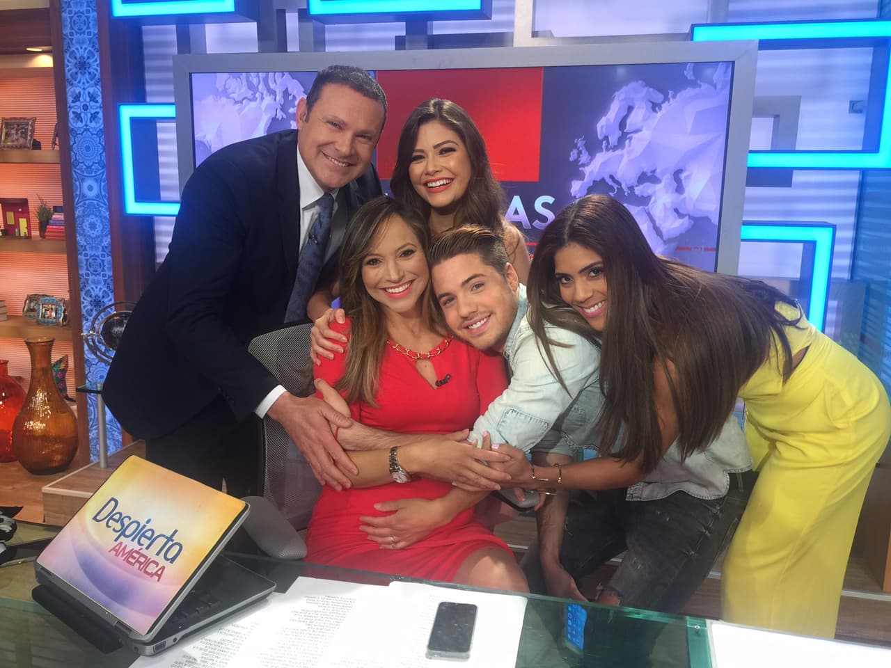 Martes de fiesta, ¡qué nadie se quede sin abrazar a Satcha Pretto!