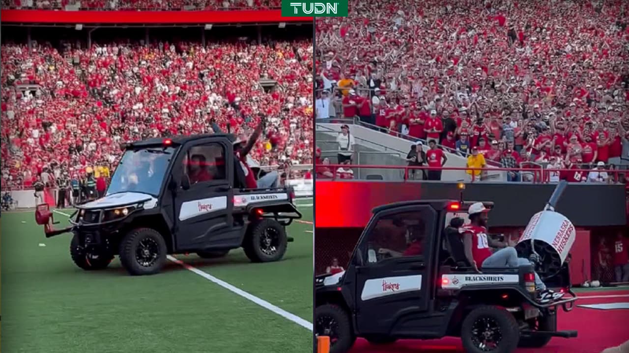 El mensaje de Crawford para Canelo en entrada épica con equipo de Nebraska 