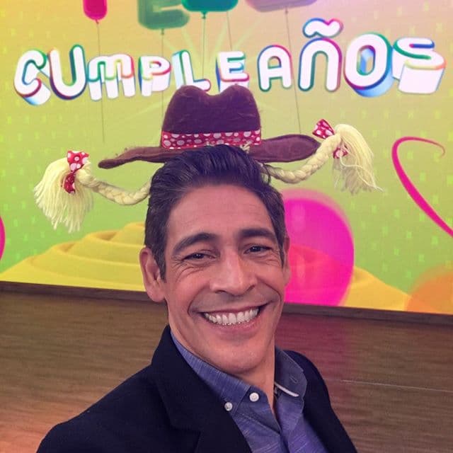 ¿¡Qué tal el nuevo look de Johnny!? (8 de enero, 2016).