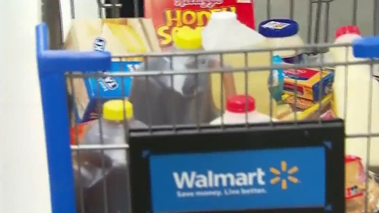¿Por qué preocupa a economistas e inversionistas los informes de ventas sobre la cadena Walmart?