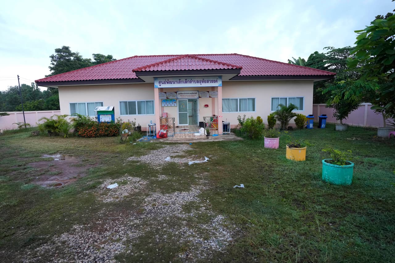 También 
<b>se supo que el hijo del atacante había asistido a la guardería donde realizó el ataque pero llevaba un mes sin acudir.</b> Por eso, el personal lo conocía y cuando lo vieron simplemente se preguntaron qué buscaba, sin imaginar el peligro.